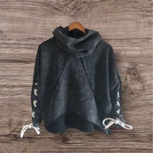 ❄️ 50% off winter POL Cowl Turtleneck with Lace-Up Sleeves top sweatshirt S